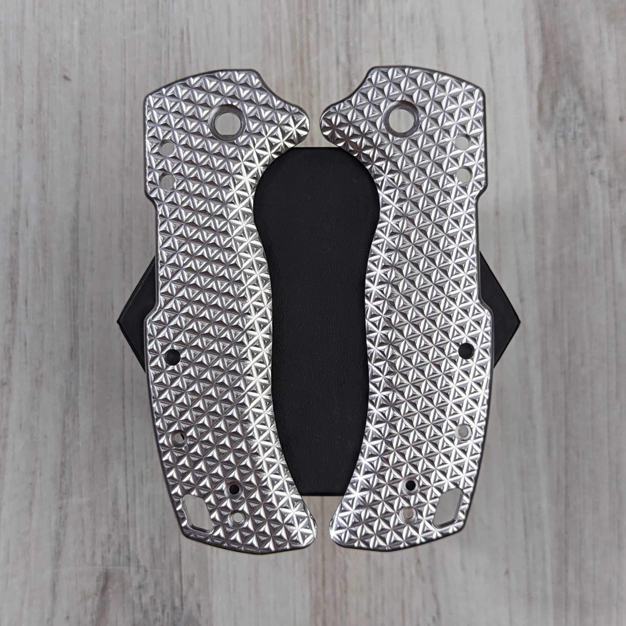 LINERLESS Aluminum Scales & Skiff Bearing Upgrade / Stoned (Compatible with Cold Steel Engage - 3.5'' model) - Image 4