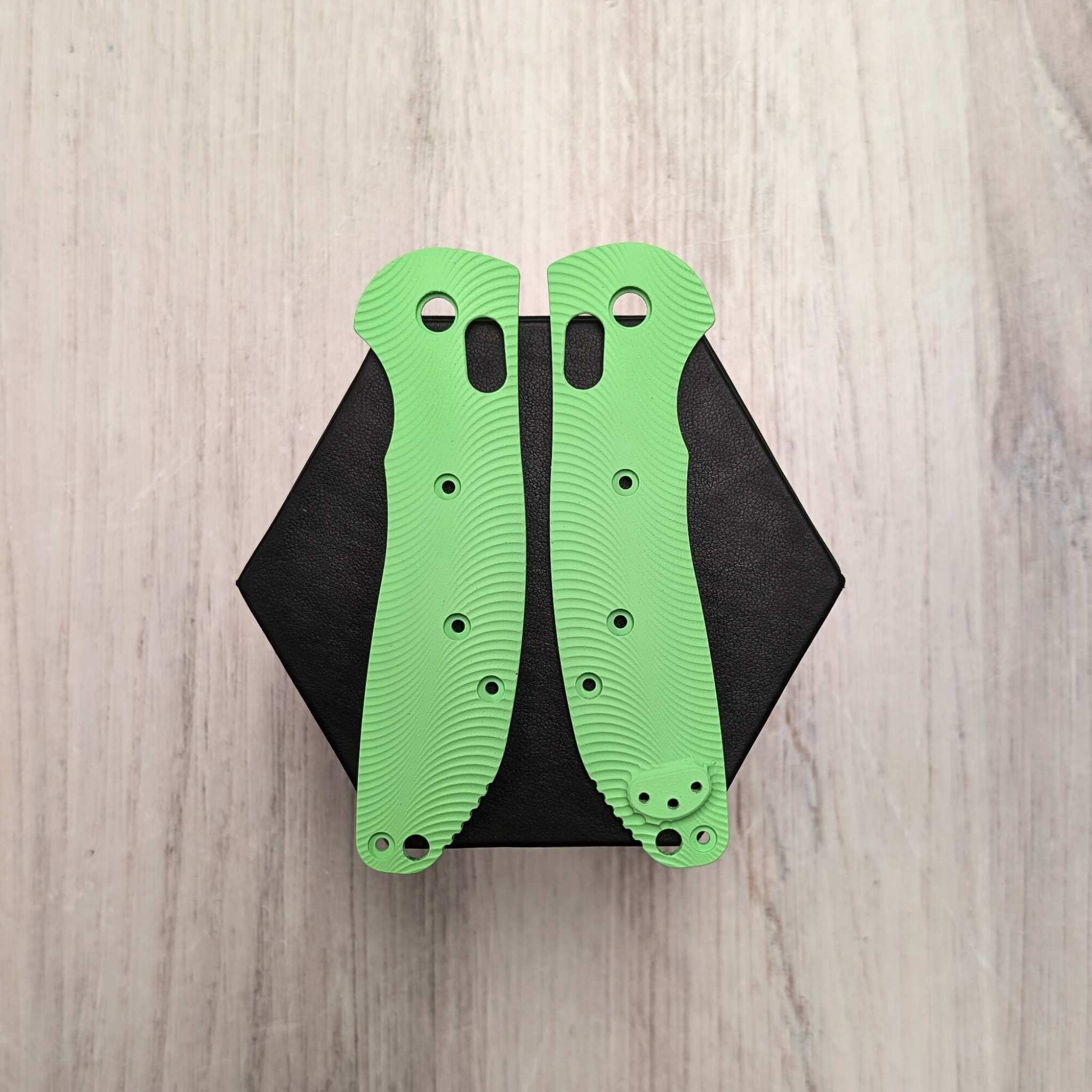 Parakeet Green (H-331) - Premium Coating - Image 2